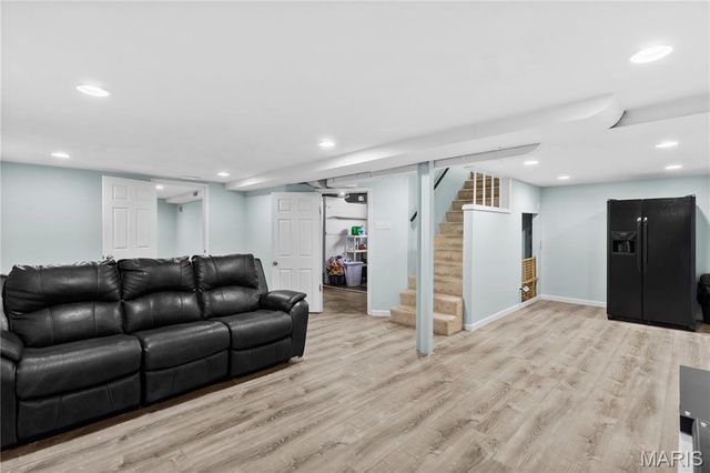 210 Eldorado Drive, Florissant, MO 63031