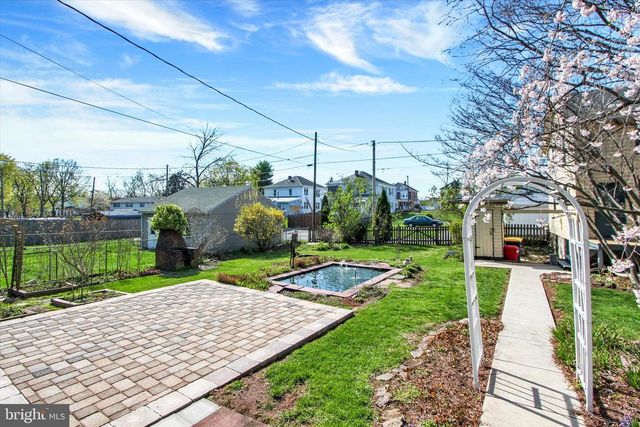 106 S 4TH ST, Mount Wolf, PA 17347