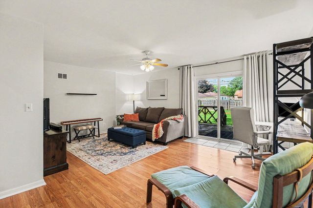 27623 Brettonwoods Street, Madison Heights, MI 48071