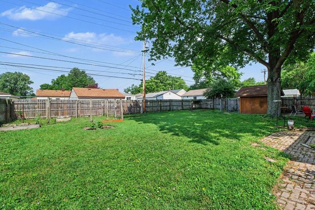 27623 Brettonwoods Street, Madison Heights, MI 48071
