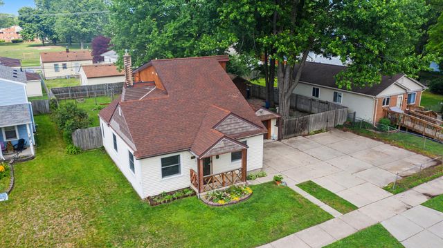 27623 Brettonwoods Street, Madison Heights, MI 48071