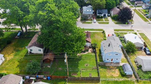27623 Brettonwoods Street, Madison Heights, MI 48071