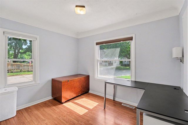 27623 Brettonwoods Street, Madison Heights, MI 48071