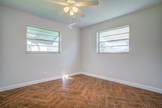 813 SW 5th Court, Boynton Beach, FL 33426