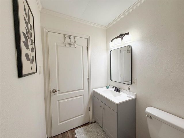 2721 Louisiana Avenue, Lake Charles, LA 70601