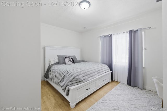 15990 Merriman Road, Livonia, MI 48154