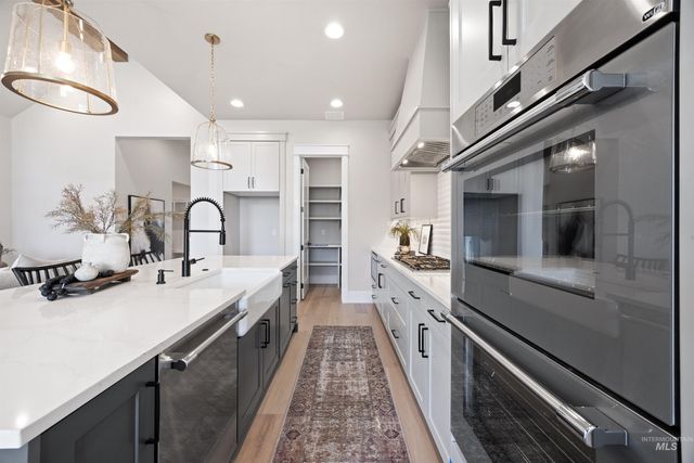 6997 S Capstone Ave, Meridian, ID 83642