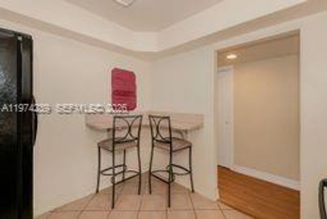 10854 N Kendall Dr 215, Miami, FL 33176