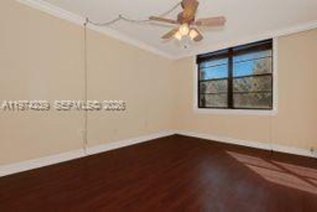 10854 N Kendall Dr 215, Miami, FL 33176