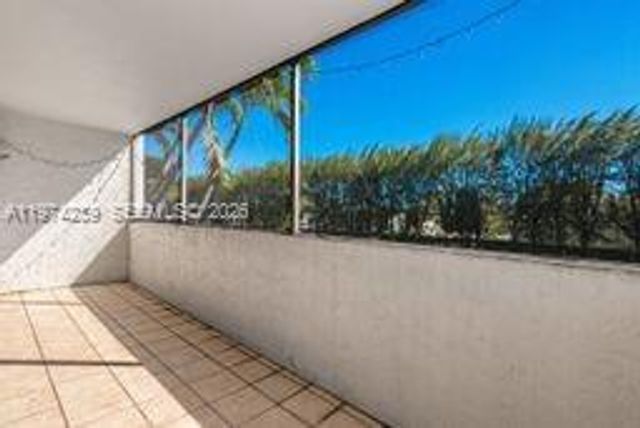 10854 N Kendall Dr 215, Miami, FL 33176