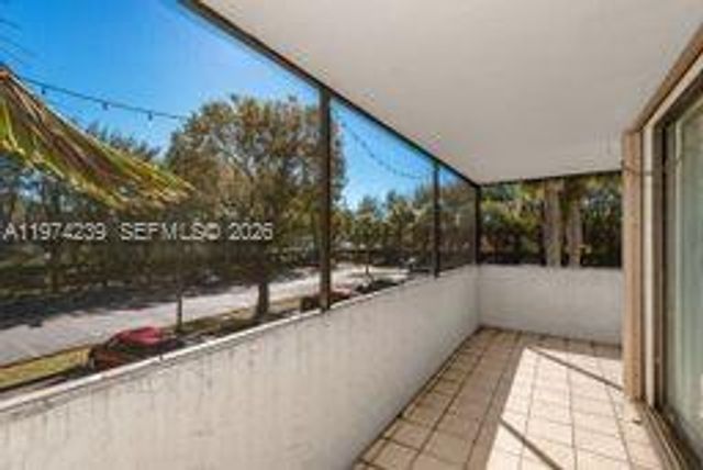 10854 N Kendall Dr 215, Miami, FL 33176