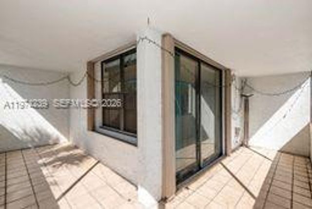 10854 N Kendall Dr 215, Miami, FL 33176