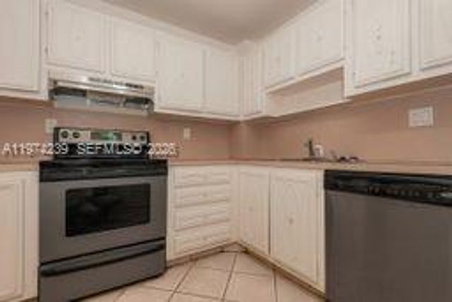 10854 N Kendall Dr 215, Miami, FL 33176