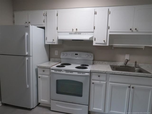 210-18 Colonial Drive, Fayetteville, NC 28301