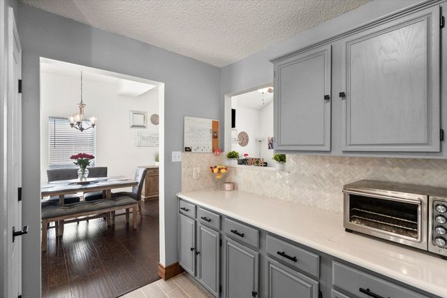 2801 Kempton Drive, Arlington, TX 76001