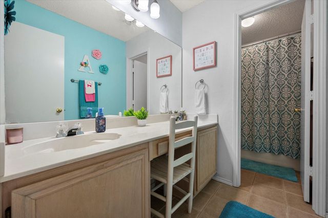 2801 Kempton Drive, Arlington, TX 76001