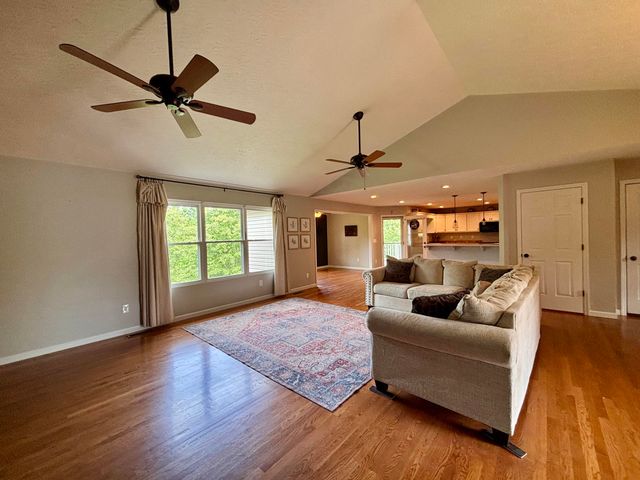 225 Maple Ridge Street, Crittenden, KY 41030