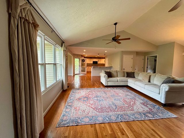 225 Maple Ridge Street, Crittenden, KY 41030