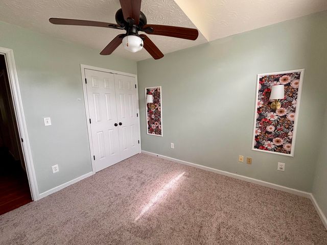 225 Maple Ridge Street, Crittenden, KY 41030