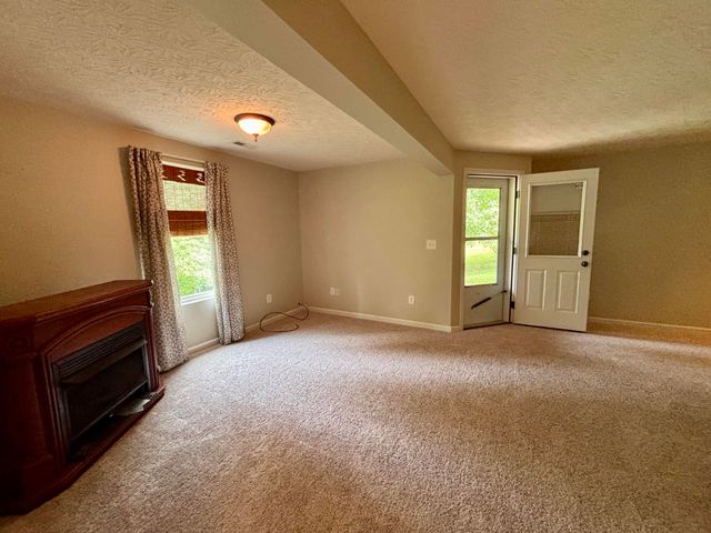 225 Maple Ridge Street, Crittenden, KY 41030