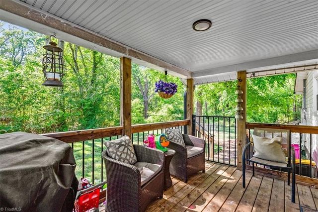 1110 Lawsonville Avenue, Reidsville, NC 27320