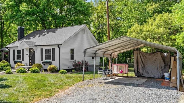 1110 Lawsonville Avenue, Reidsville, NC 27320
