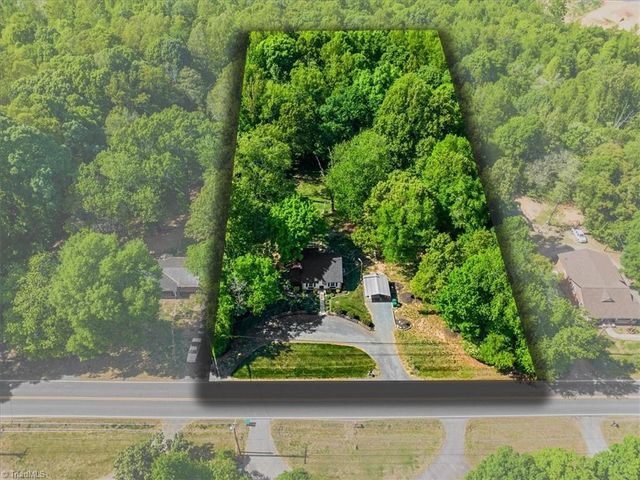 1110 Lawsonville Avenue, Reidsville, NC 27320