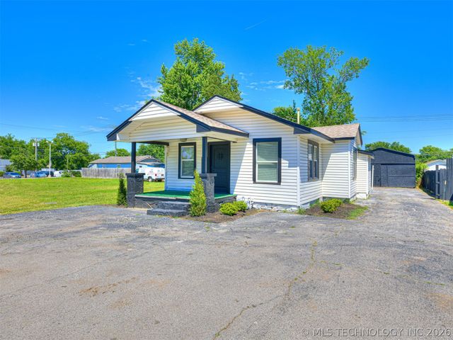 4809 S 33rd West Avenue, Tulsa, OK 74107