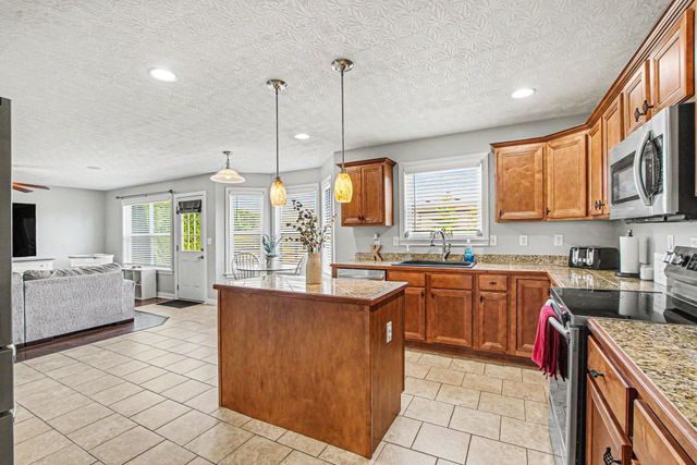 298 La Salle Court, Walton, KY 41094