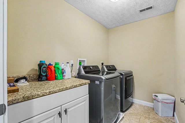 298 La Salle Court, Walton, KY 41094