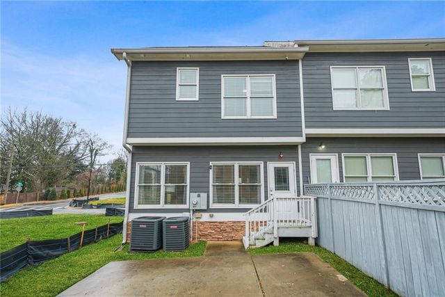 617 Chestnut Street, Hapeville, GA 30354