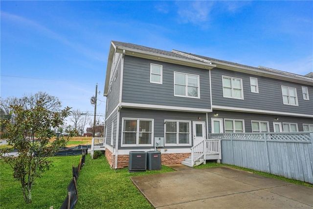 617 Chestnut Street, Hapeville, GA 30354