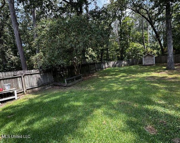 312 N Grove Circle, Brandon, MS 39047