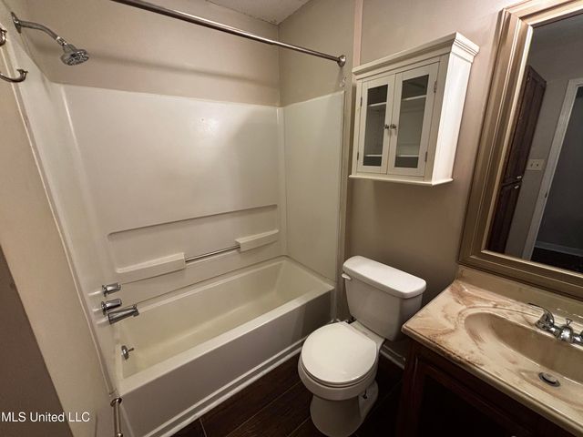 312 N Grove Circle, Brandon, MS 39047
