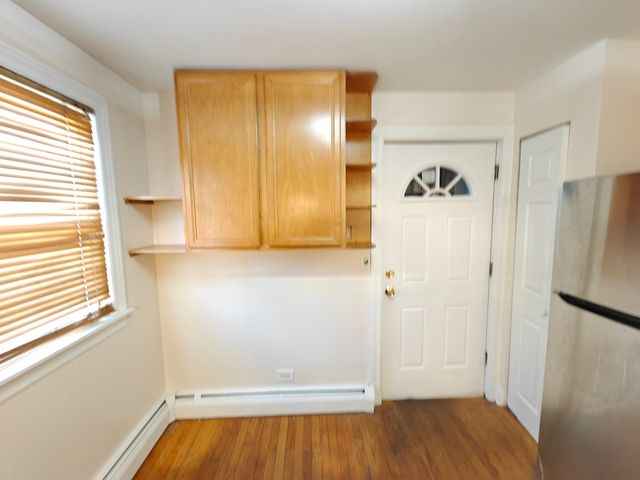 7555 N Oakley Avenue 1A, Chicago, IL 60645