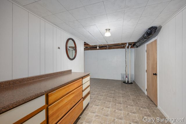 3026 Burton Street, Grand Rapids, MI 49546