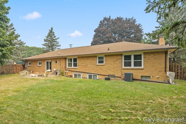 3026 Burton Street, Grand Rapids, MI 49546