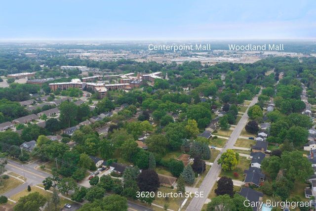 3026 Burton Street, Grand Rapids, MI 49546