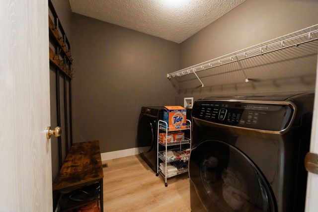 406 Western Dreamer Drive, Delaware, OH 43015