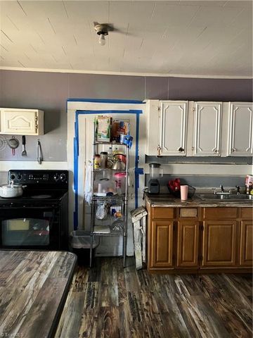 1813 Center Street, Winston-salem, NC 27127