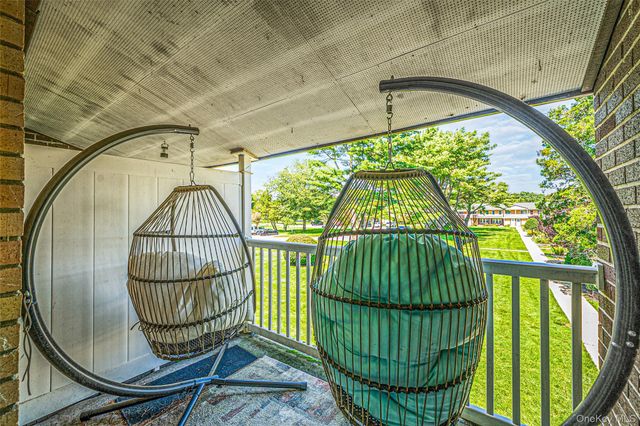 78 Artist Lake Drive, Middle Island, NY 11953