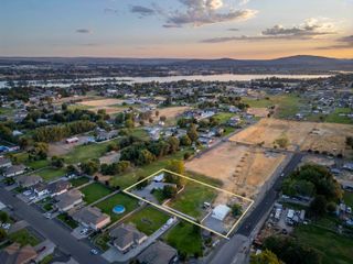 7408 W Wernett Road, Pasco, WA 99301
