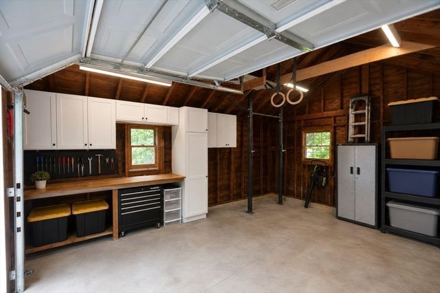 28 Park St, Wrentham, MA 02093