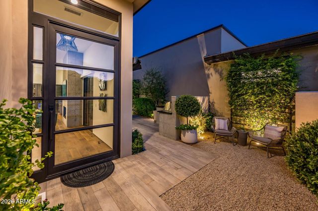 6403 N LOST DUTCHMAN Drive, Paradise Valley, AZ 85253