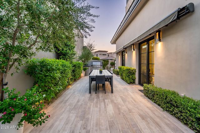 6403 N LOST DUTCHMAN Drive, Paradise Valley, AZ 85253