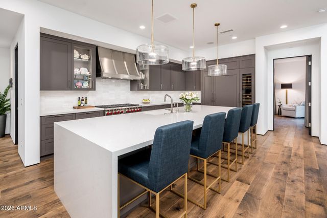 6403 N LOST DUTCHMAN Drive, Paradise Valley, AZ 85253