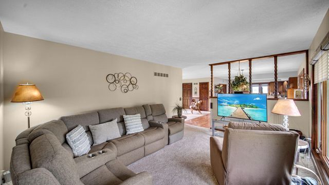 1044 S Ruth Avenue, La Porte, IN 46350