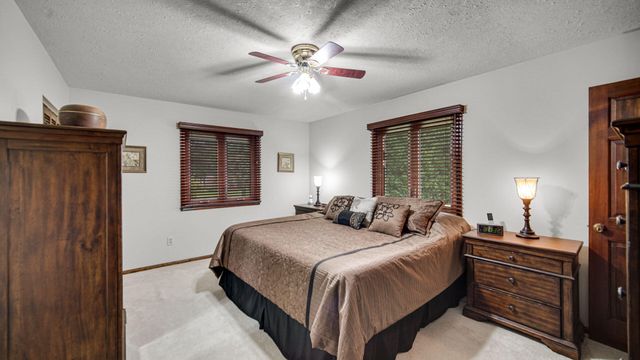 1044 S Ruth Avenue, La Porte, IN 46350