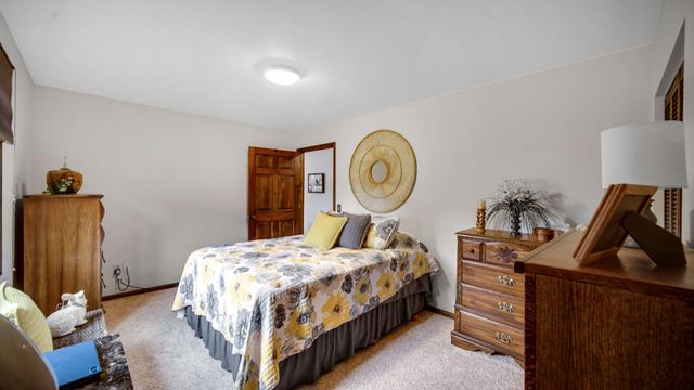 1044 S Ruth Avenue, La Porte, IN 46350