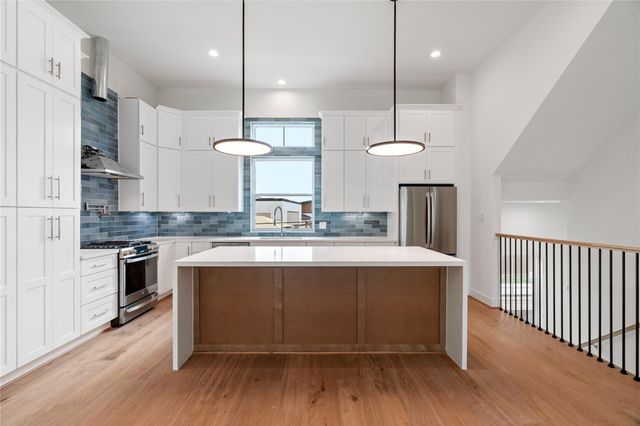 8703 Cosenza Lane, Houston, TX 77055